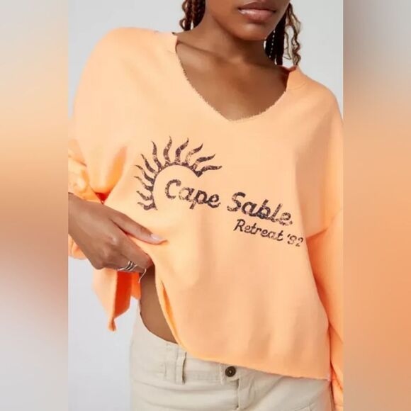 Out From Under Pullover Notch Neck Sweatshirt Urban Outfitters NWT/NWOT - Picture 3 of 8